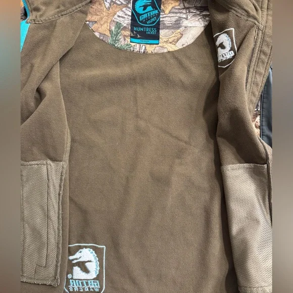 Gator Wader Camouflage Huntress Jacket with Teal Accents Med